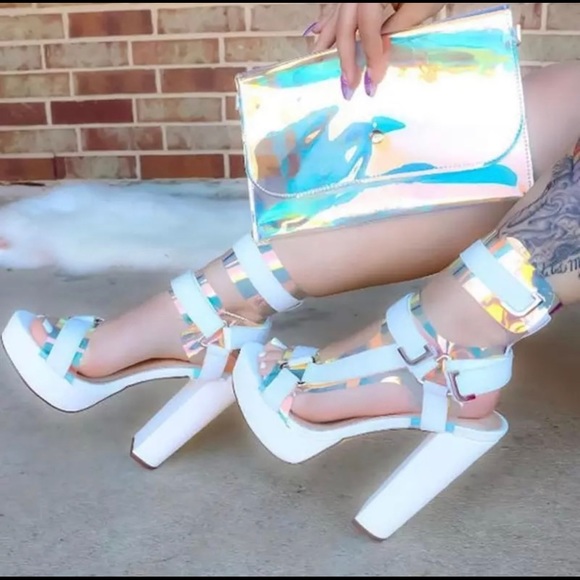 Women White PU Glamorock-2 High Heels - Picture 2 of 5